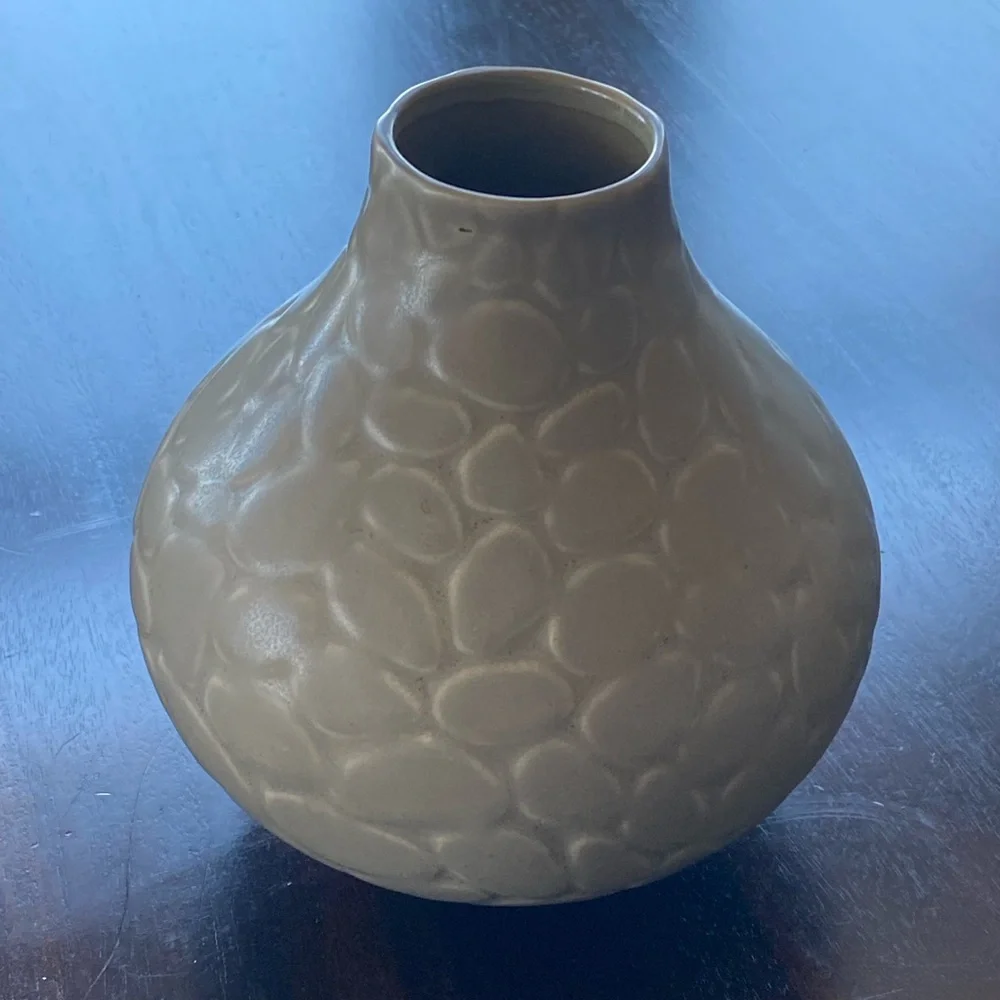 Jonathan Adler Pebble Vase Green Ceramic Hand Made EUC